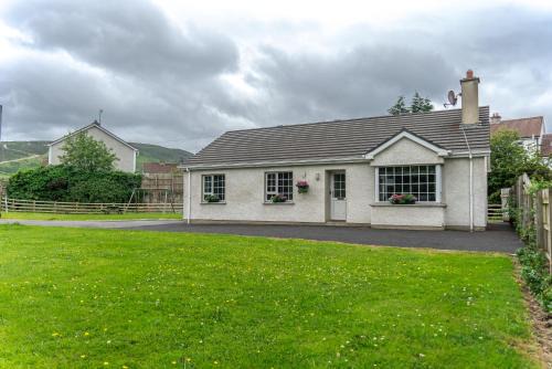 Buncrana House | Ocean View White Strand Beach House - Rated 9/10 by Guests
