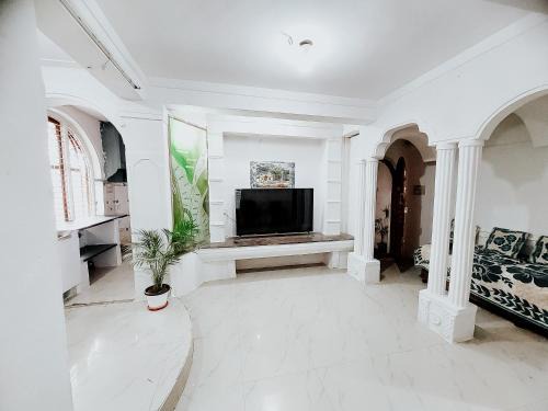 Mysore Apartment | Cozy White Swan 1BHK Apartment in Family-Friendly Mysore
