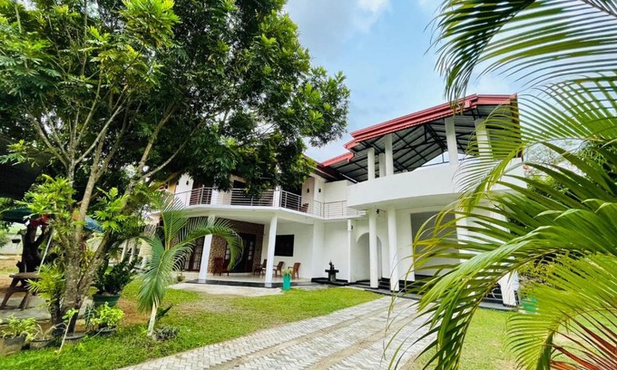 Wiyaparaya Hotel | Oceanfront White Win Villa: Family-Friendly Getaway