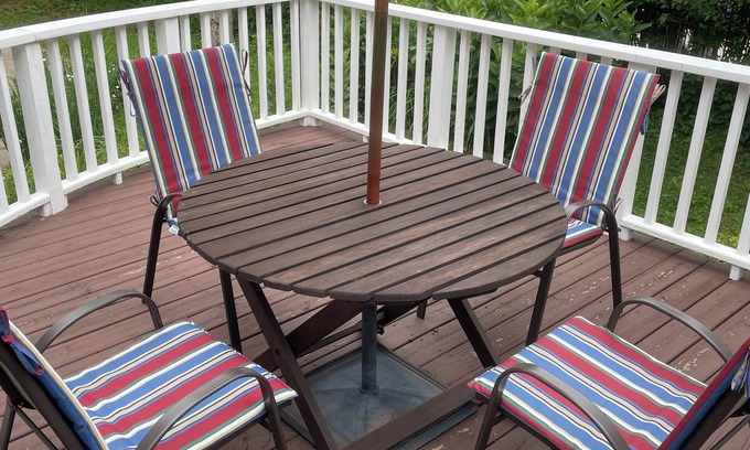 Whitefish Bay House | Discover Whitefish Bay: 3-Bedroom Lake View Retreat