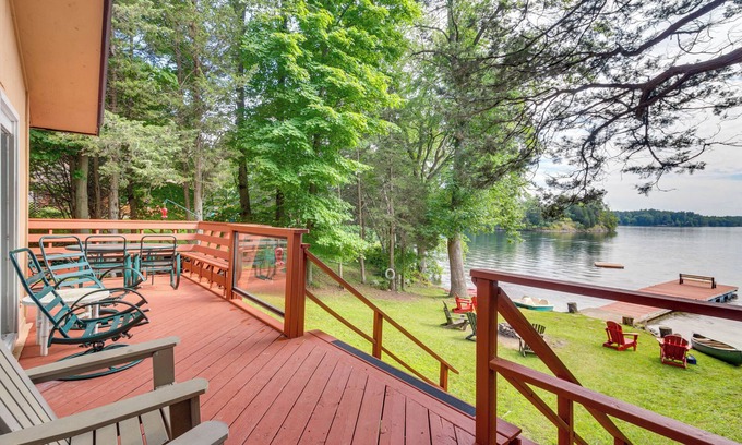 Jones Falls Cottage | Discover Lyndhurst Waterfront Cottage with Lake View & Spa