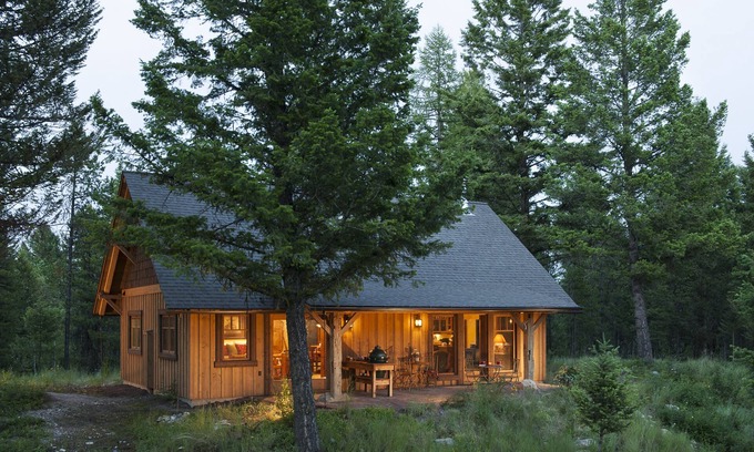 Whitefish Cabin | Historic Whitefish Cabin with Breathtaking Mountain Views