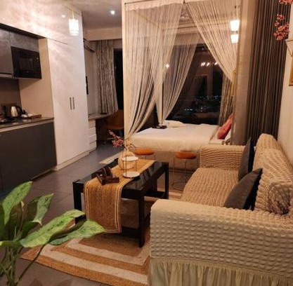 Noida Apartment | Tranquil Whiteluxe Apartment with River Views on 42nd Floor
