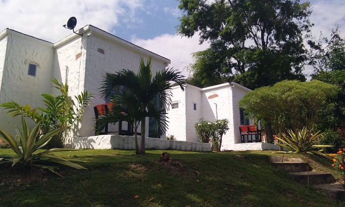Pak Chong Hotel | Relaxing WhiteRock Resort Pakchong with Family-Friendly Amenities