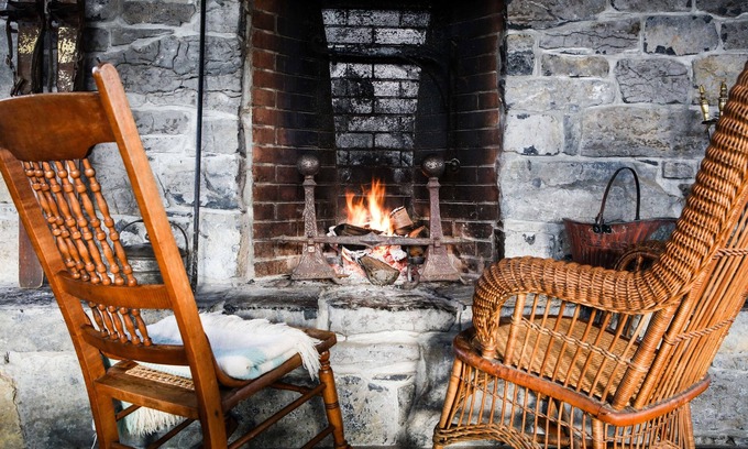 Addison Bed & Breakfast | Experience Whitford House: Spa & Family-Friendly Comfort
