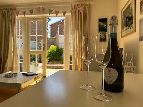 Whitstable House | Experience Whitstable at The Jolly - Pet & Child Friendly Stay