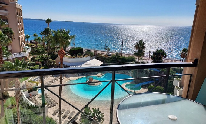 Cannes La Bocca Apartment | Idyllic Sea View Apartment for 4 with Free Parking