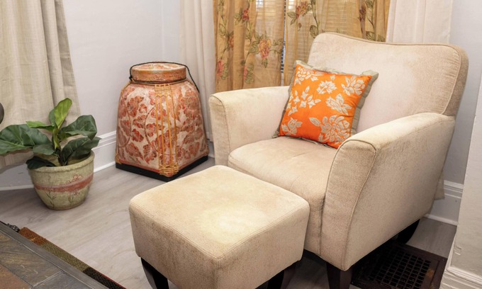 Rochester House | Whole House 5 min from Downtown 10-Beds sleep 14