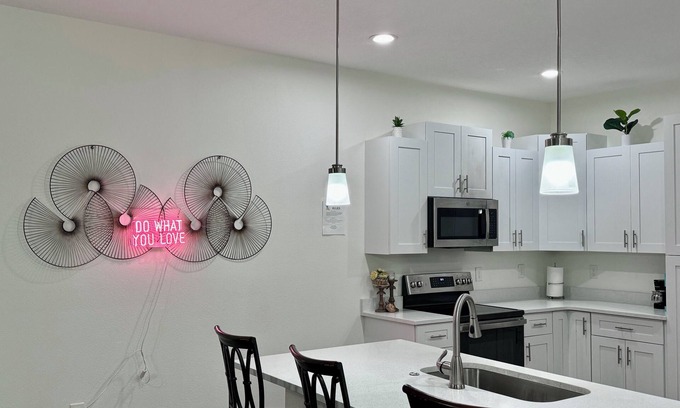 Longwood House | WHOLE HOUSE Near Universal & Seaworld