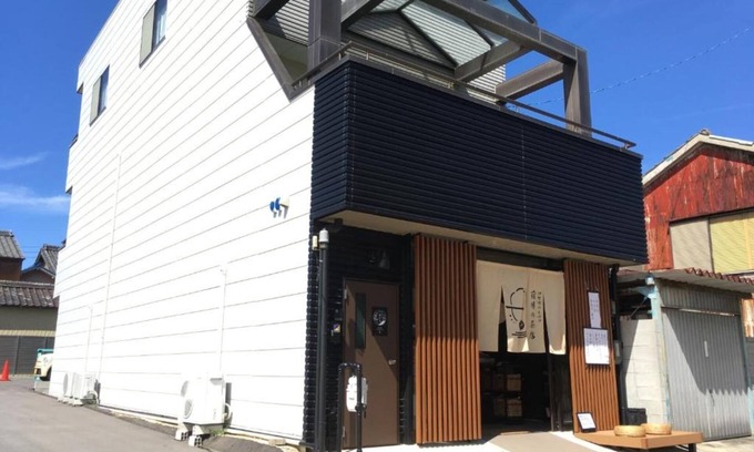 Kuwana House | Inviting Whole House Rental in Kuwana, Mie with Kitchen