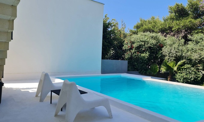 Torre Colonna-sperone Villa | Modern Villa with Pool, Close to the Sea for Families