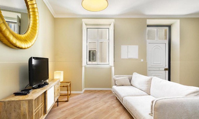 Olivais Apartment | Convenient 1-BR WHome Urban Comfort Near Airport & Station