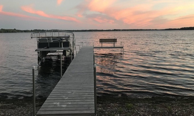 Faribault House | Why not stay at the lake?
