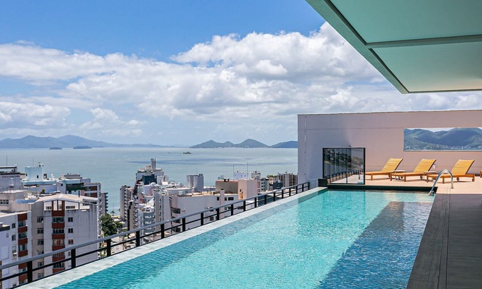 Centro Apartment | Enjoy High-Speed WIFI & Unique Amenities at TopTower09