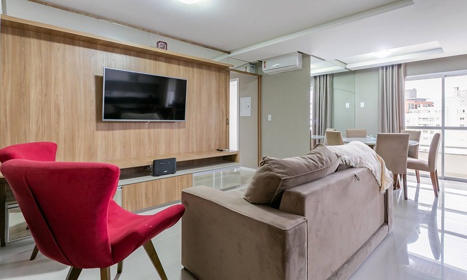 Trindade Apartment | Convenient Stay with Wi-Fi & Kitchen, Near UFSC