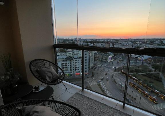 Praga Poludnie Apartment | Explore Wiatraczna 136: Guest Favorite with Pet-Friendly Amenities
