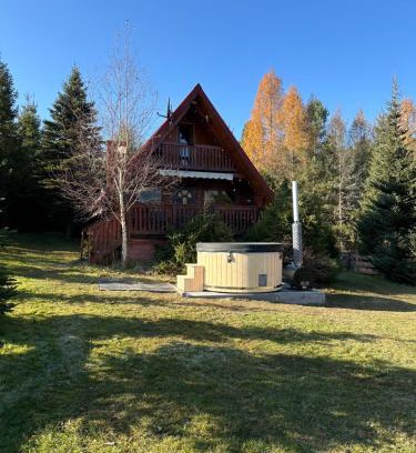 Rajcza Ski Chalet | Wichrowe Wzgórze 4: Guest Rated Excellence with Hot Tub