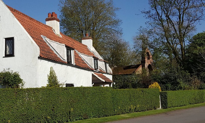 Louth House | Wickham House: Guest Rated 9.6 with Family-Friendly Amenities
