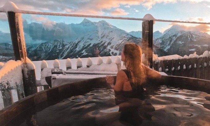 Les Eucherts Apartment | Relaxing Retreat in La Rosière: Pool, Spa & Balcony Access