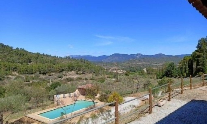 Cessenon-sur-Orb House | Secluded Villa with Ocean View & Private Pool - 10/10 Rated
