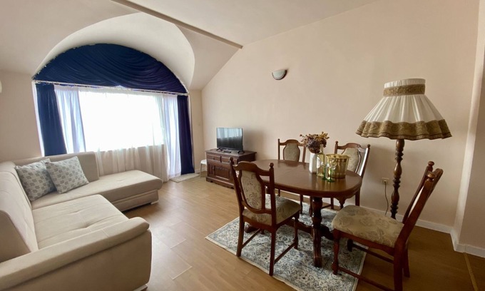 Saints Constantine and Helena Apartment | Wild Cherry Apartments: Cozy Stay with Free Parking