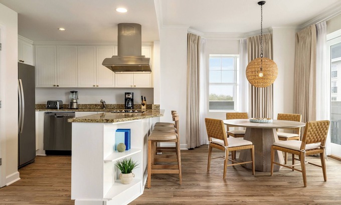 Isle of Palms Hotel | Discover Wild Dunes Resort - Sweetgrass Ocean View Retreat