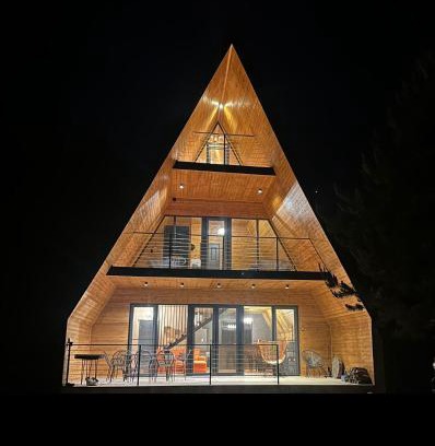 Ambrolauri Villa | Wild escape Racha nova