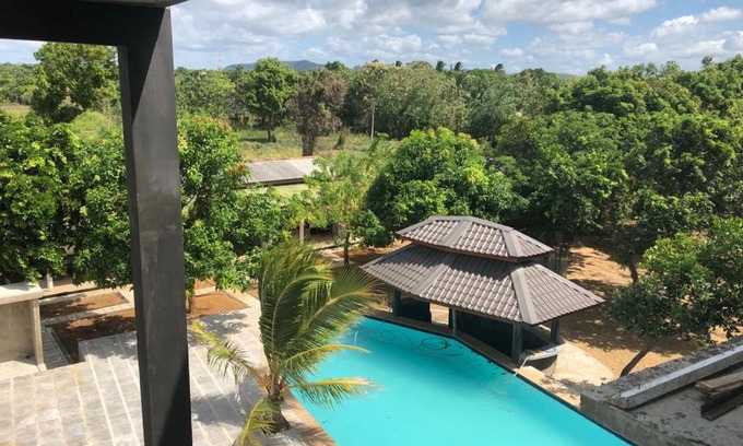 Kimbissa Hotel | Relax at WILD FORTRESS HOTEL Sigiriya with Pool & Hot Tub