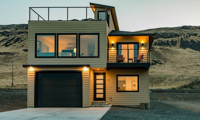 Kittitas County House | Riverview Rooftop Oasis - Unmatched Amenities & Perfect Score