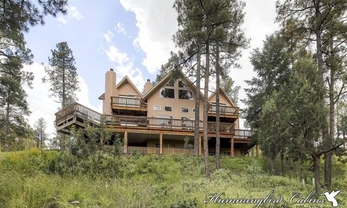 Alto House | Wild Horse Lodge: Gorgeous Rooms & Inviting Hot Tub