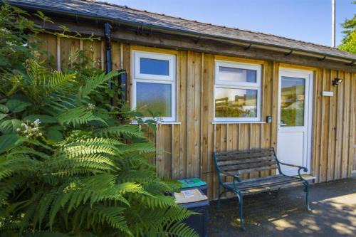 Oswestry Other | Wild Valley Bunkhouse: Pet-Friendly Retreat with Top Ratings
