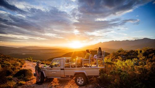Oudtshoorn Cabin | Experience Wildehondekloof Game Lodge with Oceanfront Views