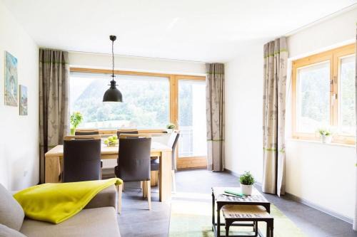 Rofleuten Apartment | Kid-Friendly Wildgrün Maxi Lodge 7: A Perfect Family Getaway