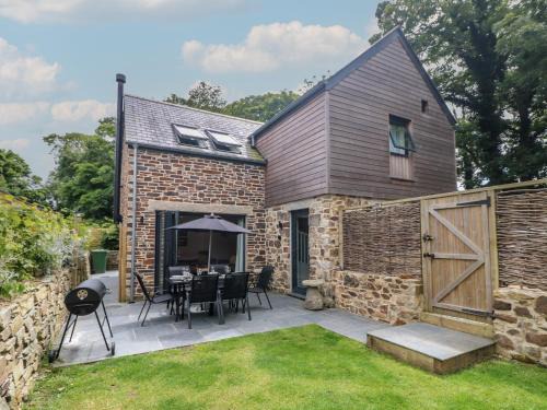 Newquay House | Pet-Friendly Wildwood: 4-Star Stay with Perfect Reviews