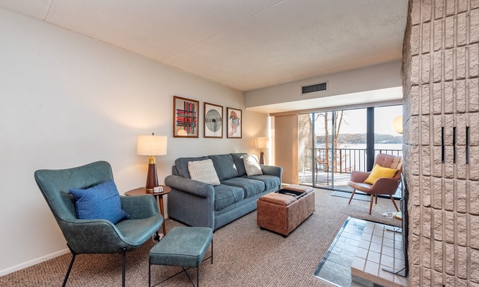 Thayerville Condo | Will O' The Wisp 208B: Lakefront One-Bedroom Getaway