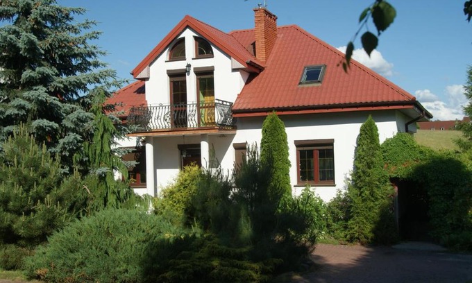 Mikolajki Villa | Exclusive Retreat at Całoroczny Dom u Daniela - 10/10 Rating