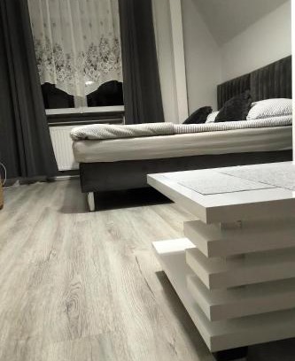 Gorzow Wielkopolski House | Peaceful Retreat at Willa Gorzow - Family-Friendly Stay