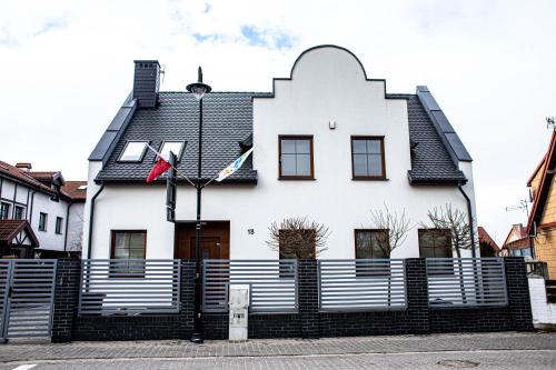 Hel Villa | Oceanfront Escape at Willa Hel: Rated 9/10 by Guests