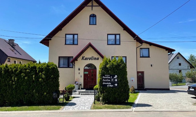 Czorsztyn House | Willa Karolina: Oceanfront Retreat with 9.3/10 Guest Rating