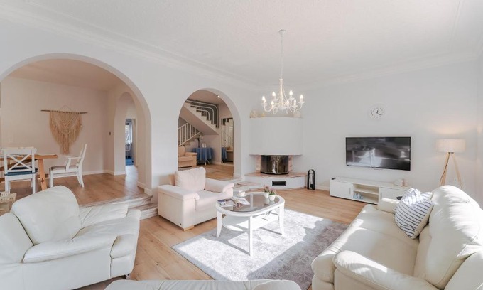 Kolobrzeg Villa | Experience Unmatched Comfort at Willa Laguna - 10/10 Rated