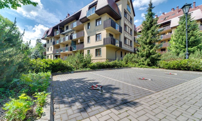 Polanica-Zdroj Apartment | Exceptional Willa Maria by Interhome: Spa & Lake View Retreat