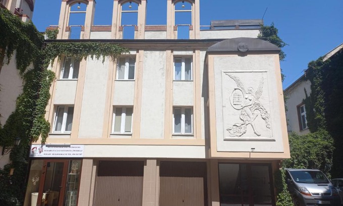 Inowroclaw Hotel | Cozy Willa Pod Aniołem: Pet-Friendly with Hot Tub & Breakfast