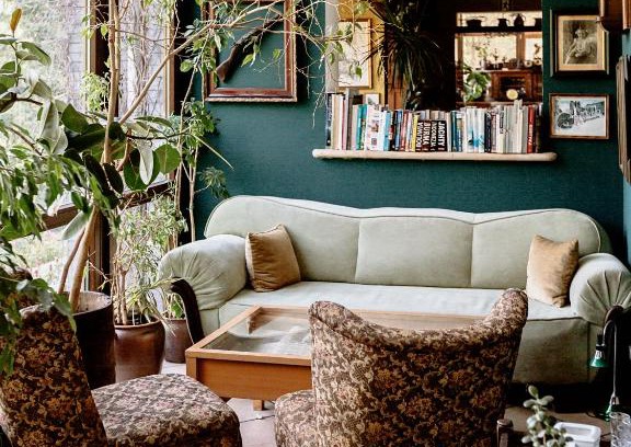 Miedzygorze Bed & Breakfast | Charming Willa Pod Dobrym Humorem: Pet-Friendly Retreat