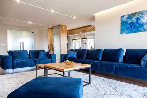 Lanckorona Villa | Experience Willa pod Lanckoroną with Oceanfront Amenities
