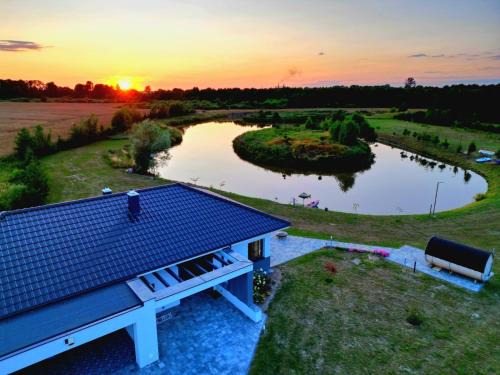 gmina Szydowo Villa | Willa Skrzatusz: 4-Star Hotel with Oceanfront Views