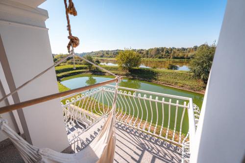 Drohiczyn Villa | Relax at Willa Tonkiele: Sauna & Hot Tub Retreat