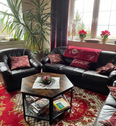 Ladek-Zdroj House | Willa Toskania: Guest Rated 9.4 with Oceanfront Pool