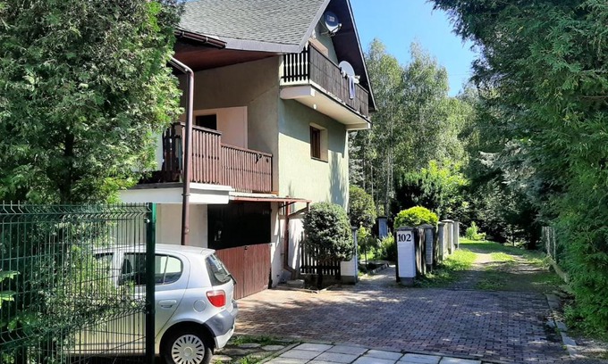 Wadowice House | Inviting Willa Wadowicka: Pet-Friendly & Family-Oriented Stay