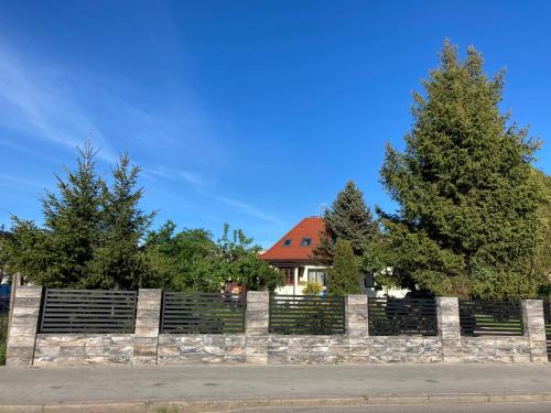 Slupsk Bed & Breakfast | Guest Rated 10/10: Willa Witkacy with Hot Tub & Restaurant