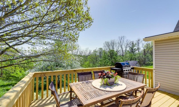 Williamstown House | Williamstown Vacation Rental with Private Deck and Yard
